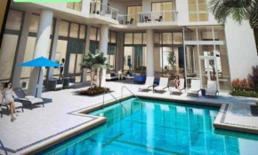 BLU EDGEWATER MIDTOWN MIAMI